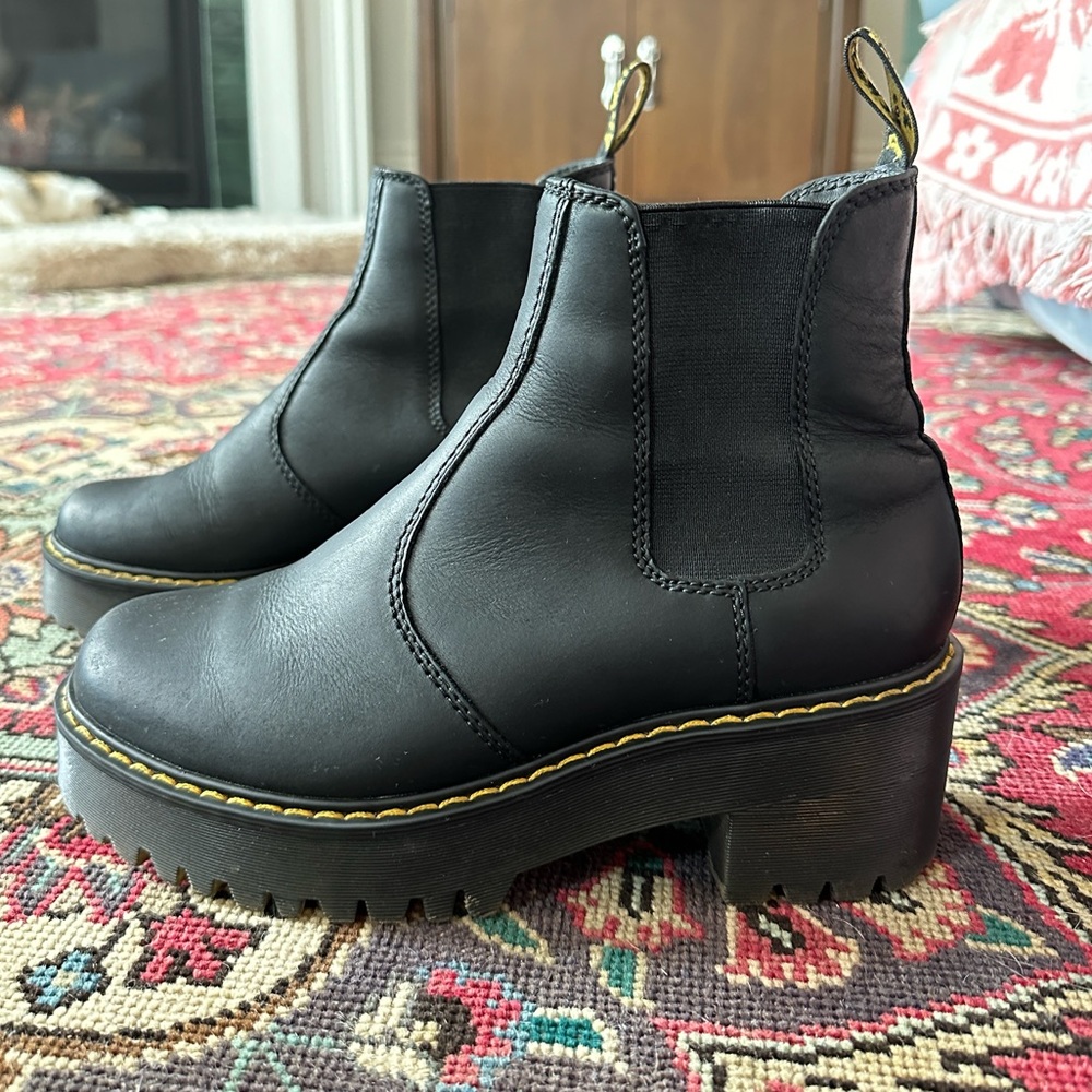 ROMETTY WYOMING LEATHER PLATFORM CHELSEA BOOTS